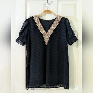 Casual Top Flowy VNeck Light Black Swiss Dots Puff Sleeve Loose Blouse Sz. M NWT